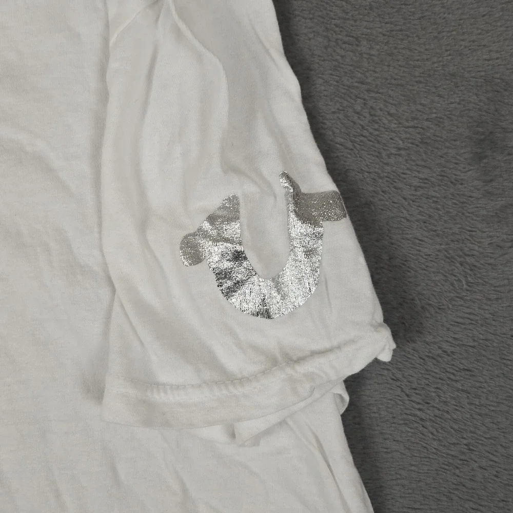 True Religion Shirt Womens Large White Gray Logo Short Sleeve V-Neck‎ Crop Boxy - Picture 5 of 7